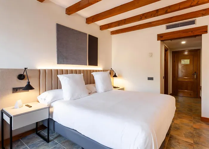 Cenicero Hotels