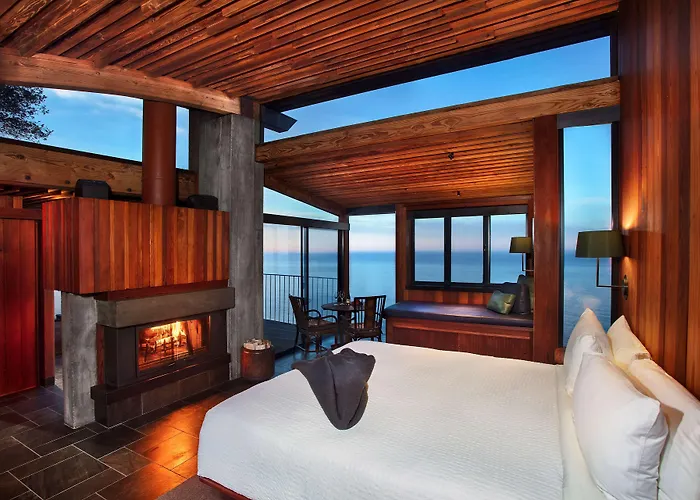 Big Sur Hotels