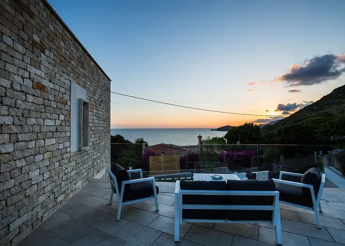 Scissure Sea Suite Gaeta