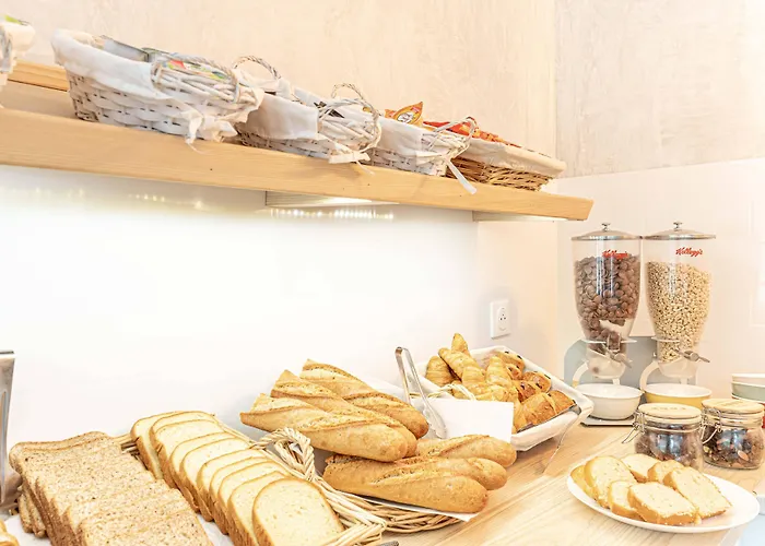 Cleon Hotels