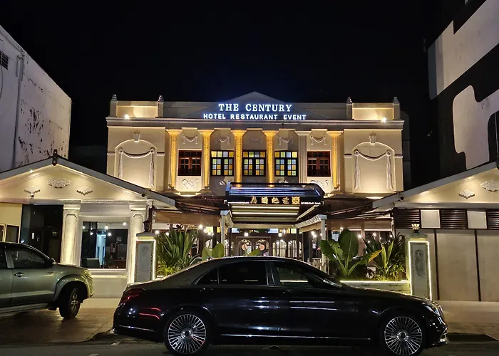George Town Hotels With Pool