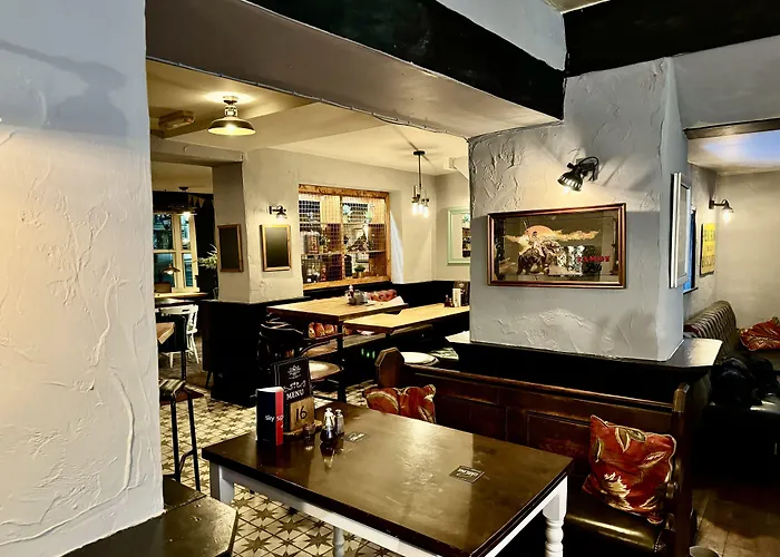 Leyburn Hotels