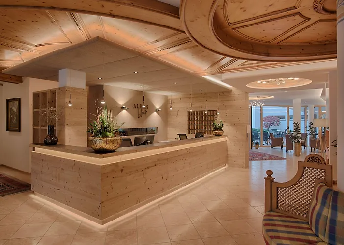 Hotel Alpenblick Lutago