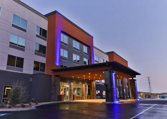 Hotels in Henderson