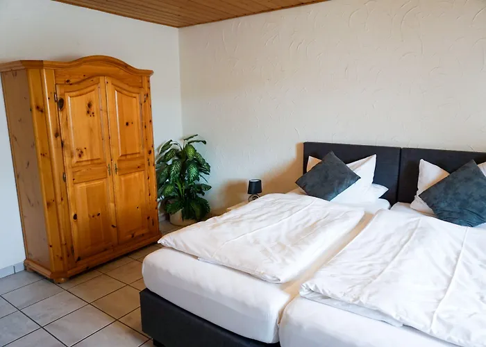 Hotels in Weilerbach