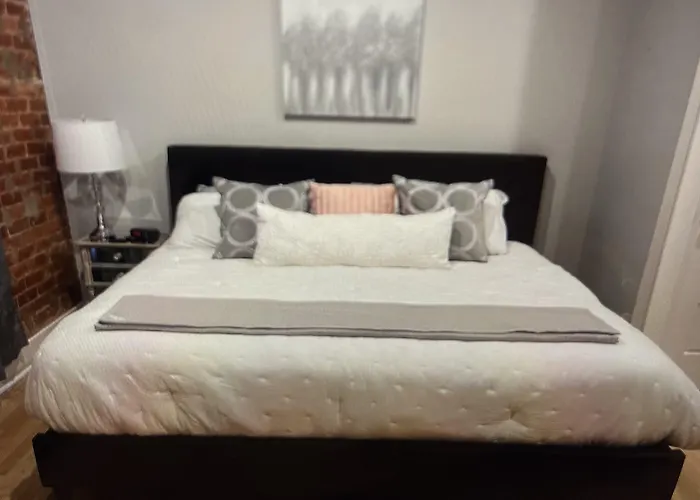Brickhouse Loft - A Boutique Hotel