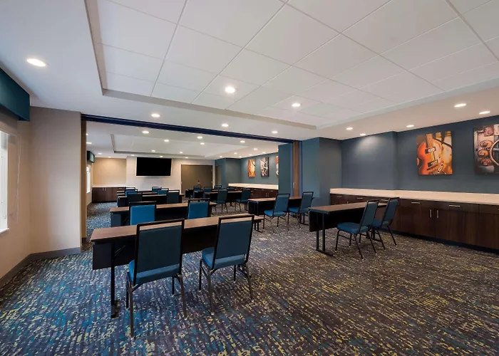 Southfield Hotels