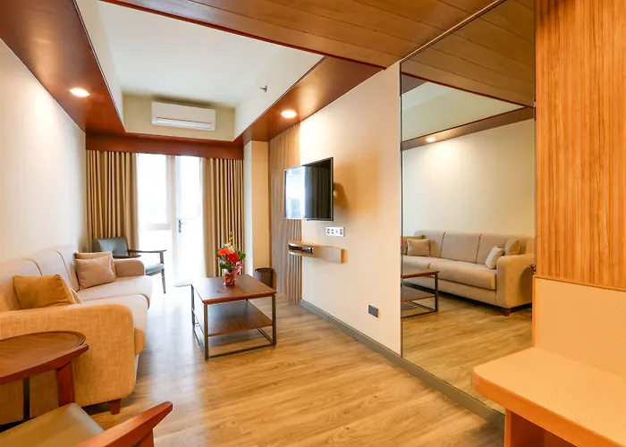 Baguio City Hotels With Pool