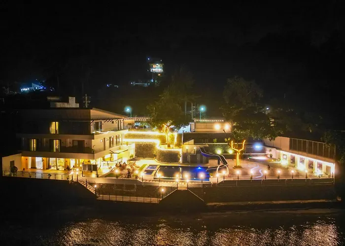 Subic Hotels With Pool