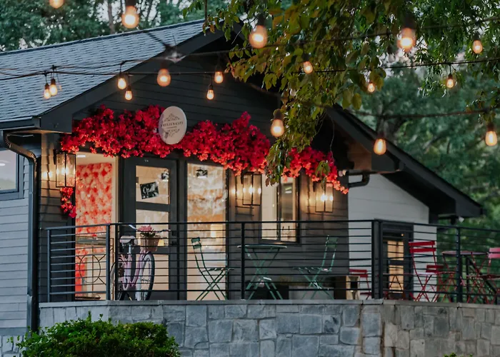 Hiawassee Hotels