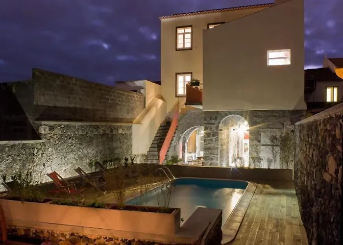 Azorean Urban Lodge
