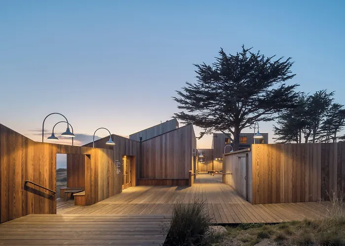 Sea Ranch Hotels