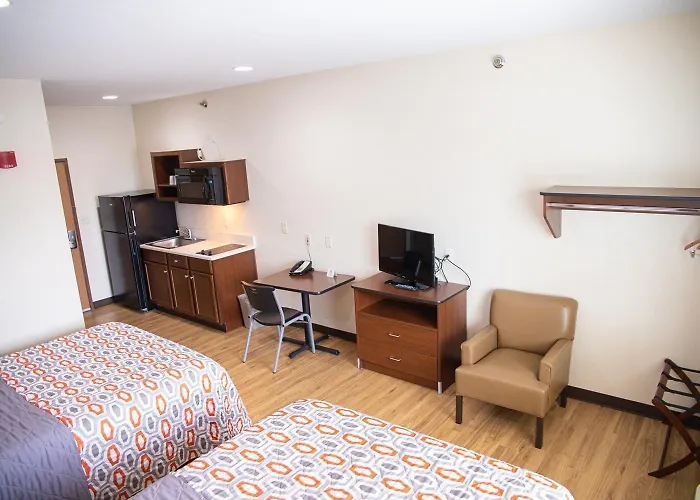 White House Suites Plainfield