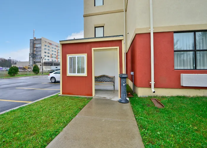 Hogansburg Hotels