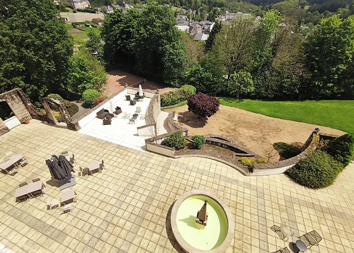 Correze Hotels