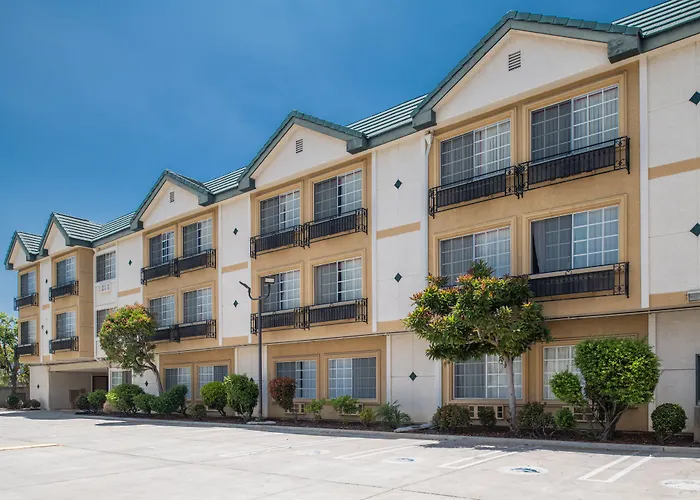 Glendale Hotels