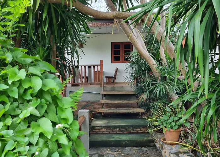 Hotels in Ko Si Chang