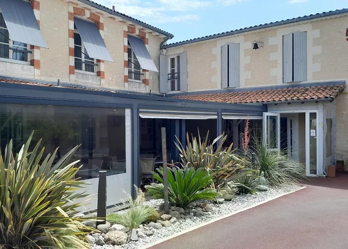 Hôtels à Saujon