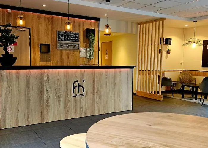 Grande-Synthe Hotels
