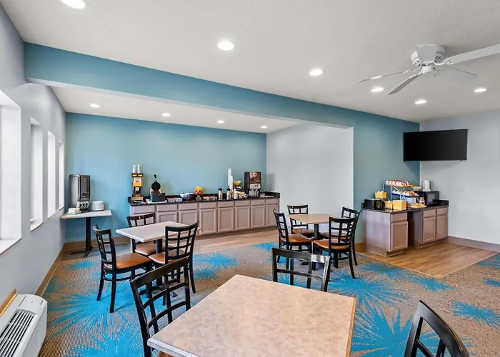 Carroll Hotels
