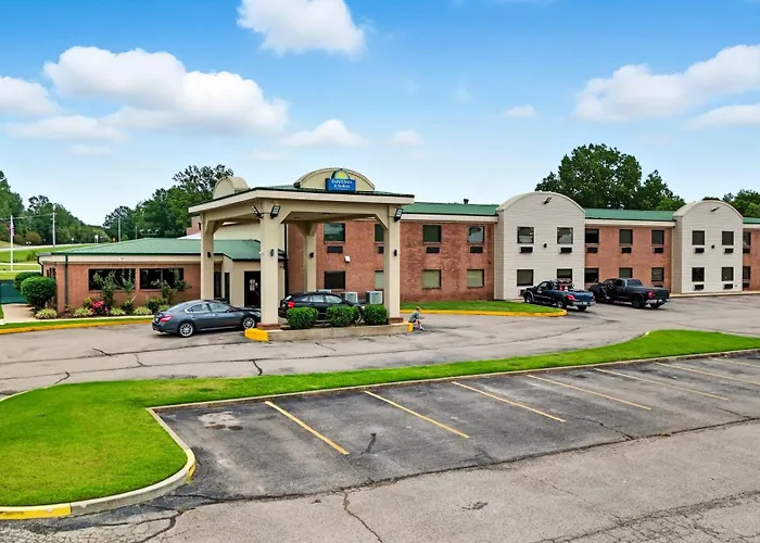 Wynne Hotels