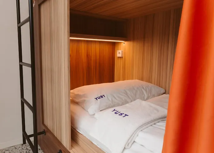 Hotels in Olen