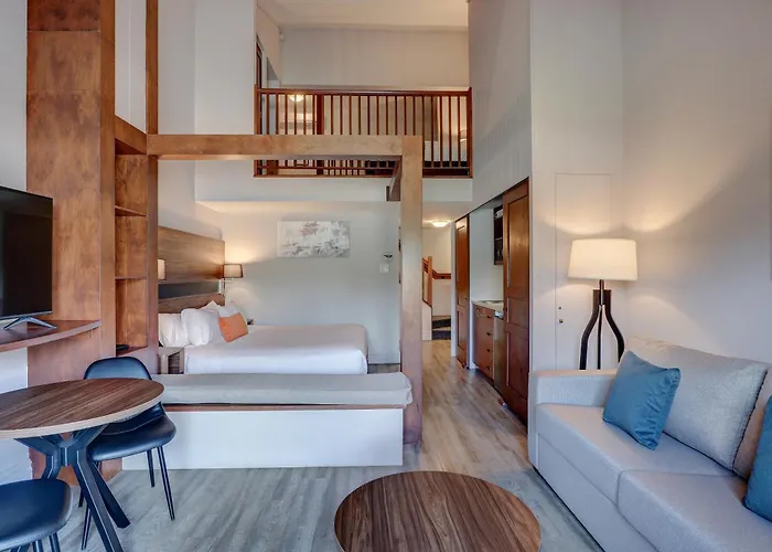 Best 11 Spa Hotels in Magog for a Relaxing Getaway