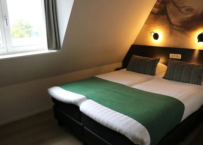 Hotels in Nuenen