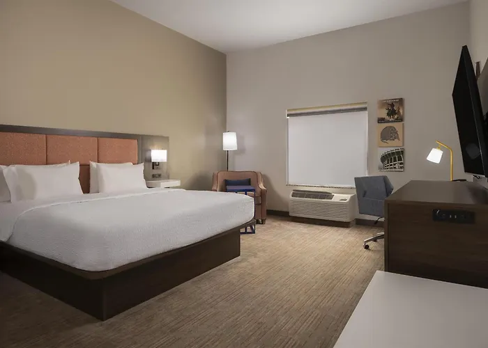 Hampton Inn & Suites - Mansfield