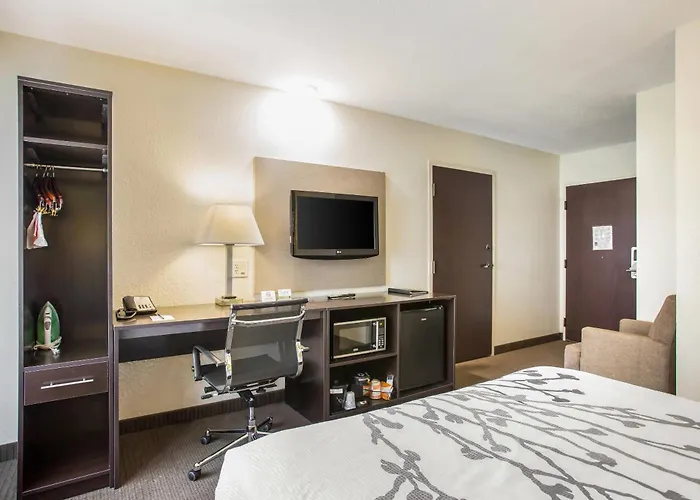 Quality Inn Kansas City International Airport