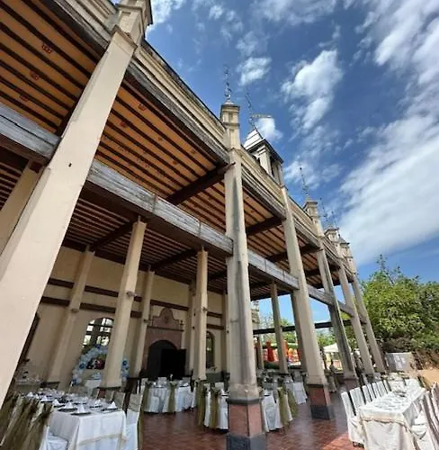 Hoteles en Montemayor