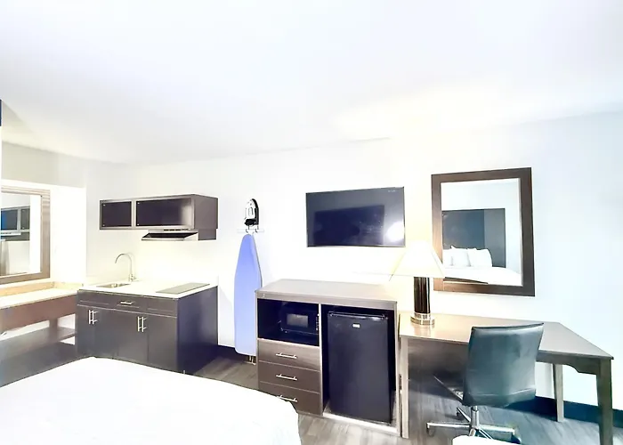 Baymont By Wyndham Tallahassee