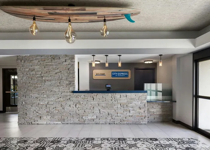Manhattan Beach Hotels