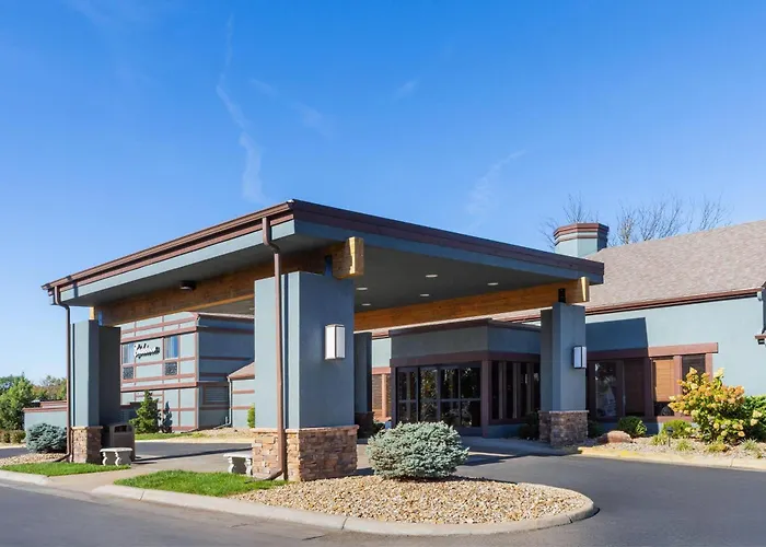 Topeka Hotels