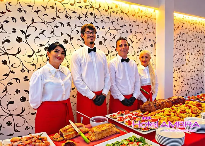 HOTEL AMBRA - Fronte Mare - Vicinissimi al Centro Milano Marittima