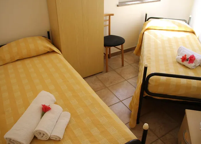 Hotel L'Ancora ex Incoronato Capo Vaticano
