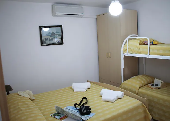 Hotel L'Ancora ex Incoronato Capo Vaticano