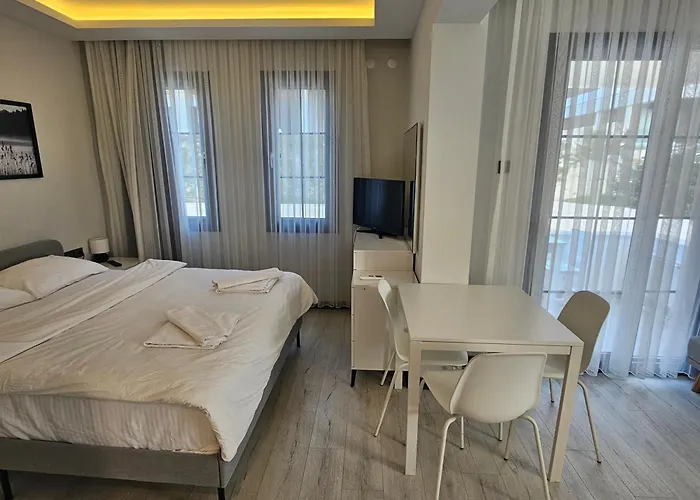 Cicek Apart Hotel