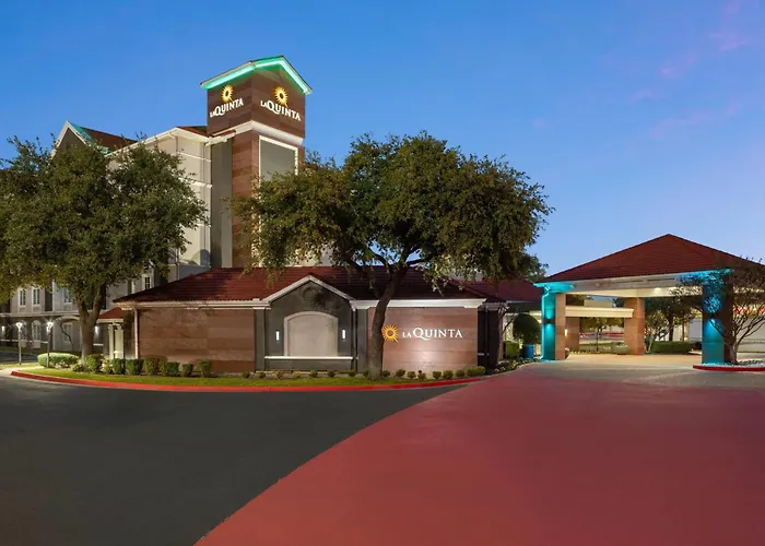 La Quinta By Wyndham Dallas Arlington South