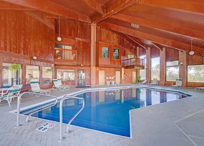 Capital O Amerihost Inn And Suites Mexico Hwy 54 Mo
