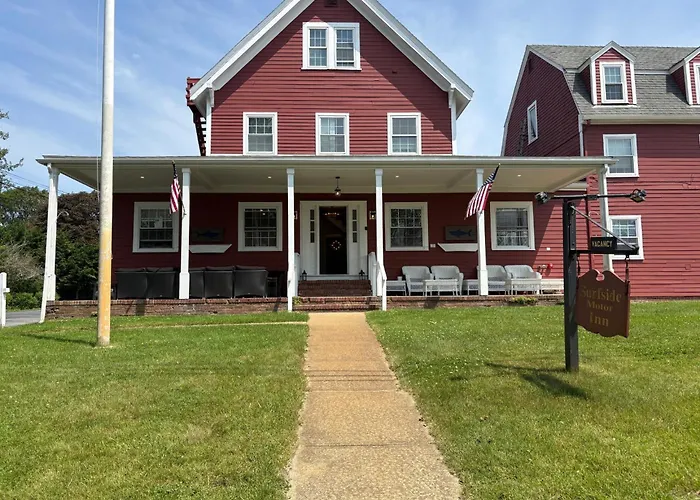 Surfside Inn Chatham