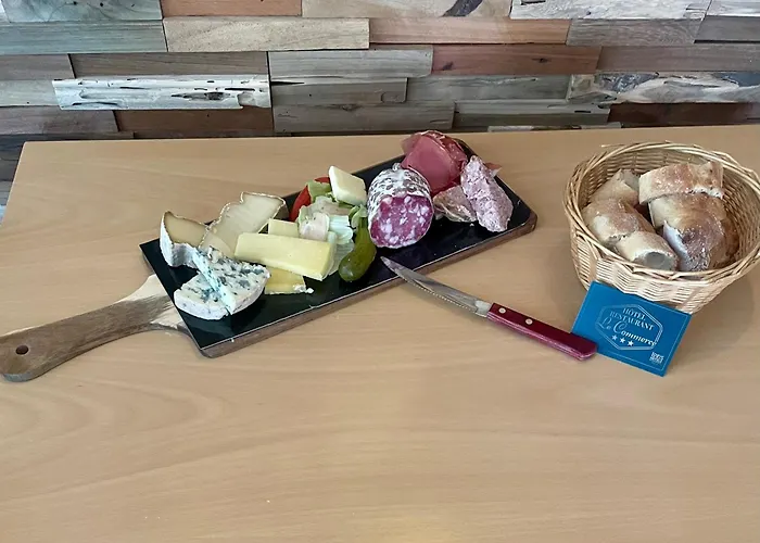 Logis Hôtel du Commerce