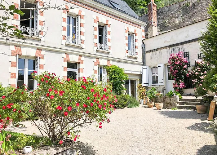 Les Troglos de la Tufolière
