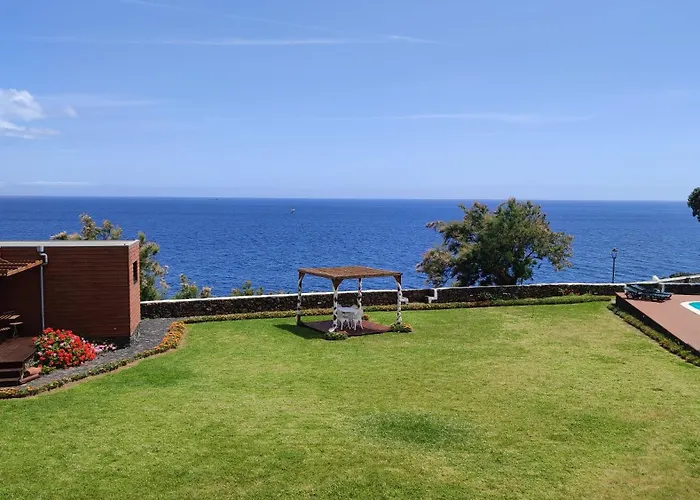 Alluar Lodge