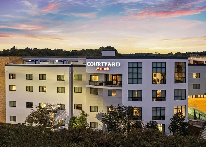 Courtyard By Marriott Oxford Hotel