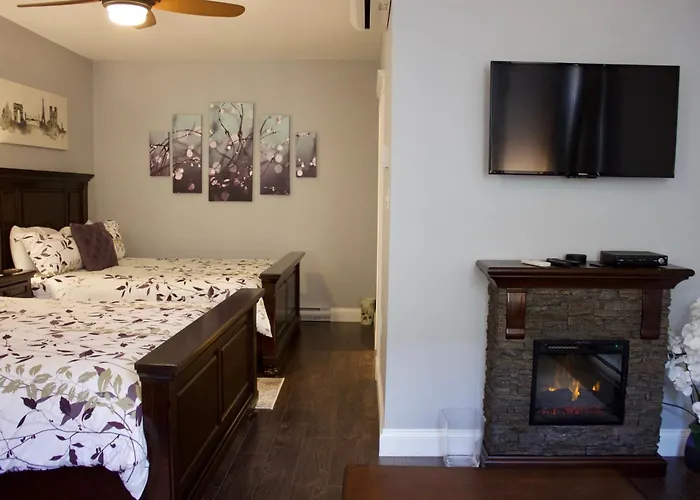 Wolfville Hotels