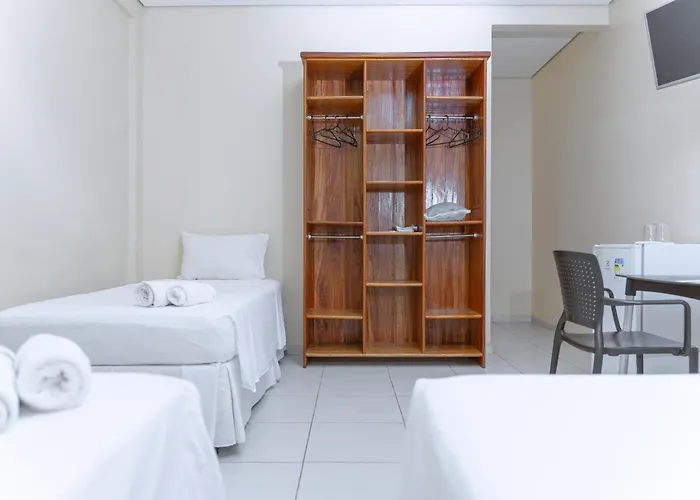 Hotel Equinocios Essential