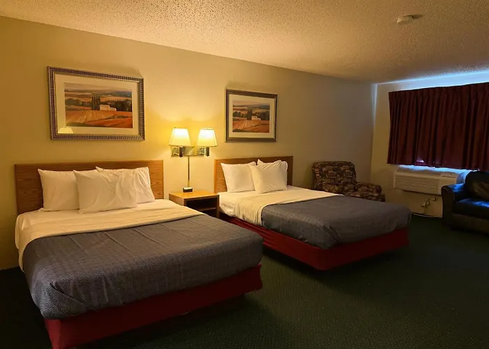 Cassville Hotels