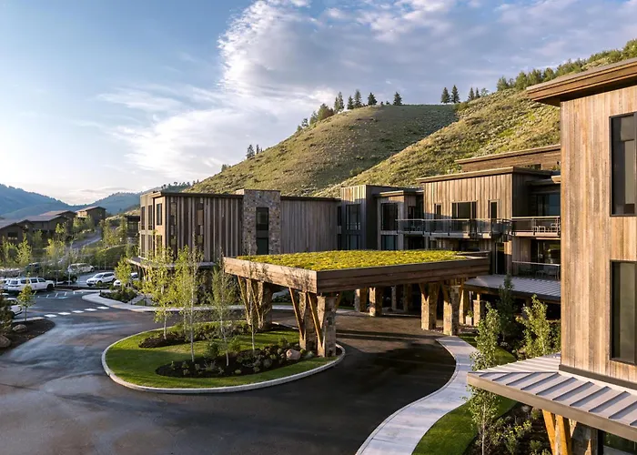 Hoback Hotels