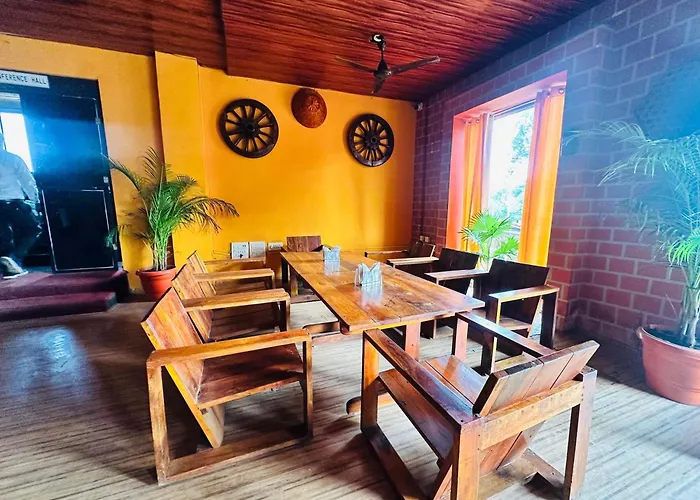 Hoteles en Kānha